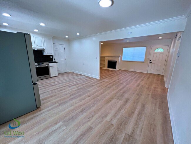 Building Photo - $4,750 - Beautiful 3 Bed/2 Bath in Cambrian neighborhood-Pets possible with approval