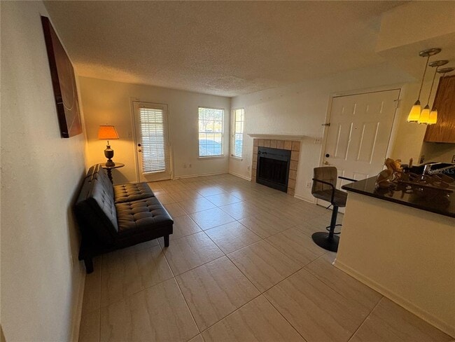 Building Photo - 5601 Rosebriar Way