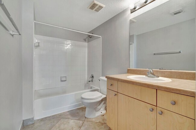 Building Photo - 116 Villa Cir