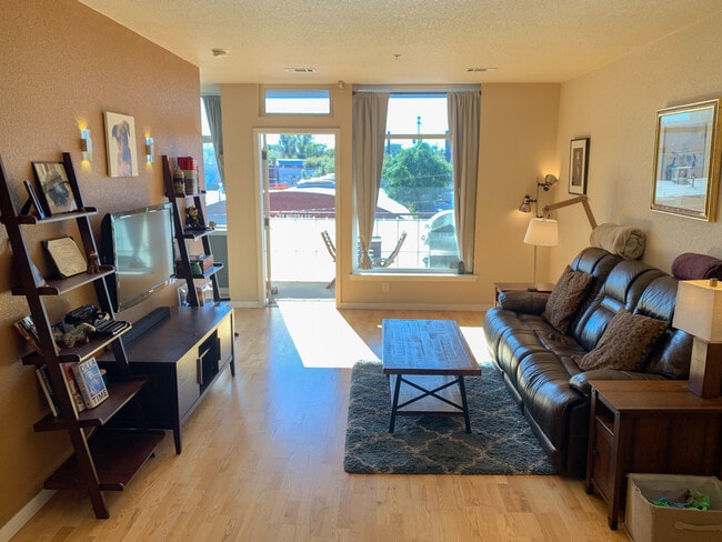 Living area and balcony - 3101 Blake St