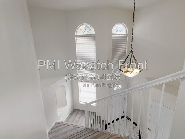 Building Photo - 3211 S 945 E