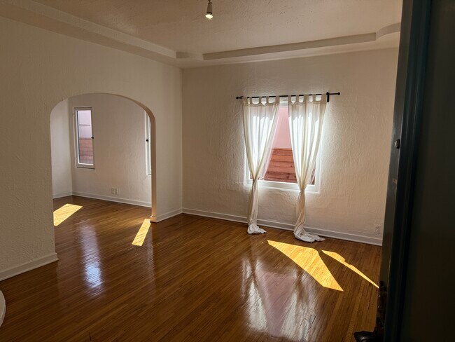 Building Photo - 8714 Rangely Ave