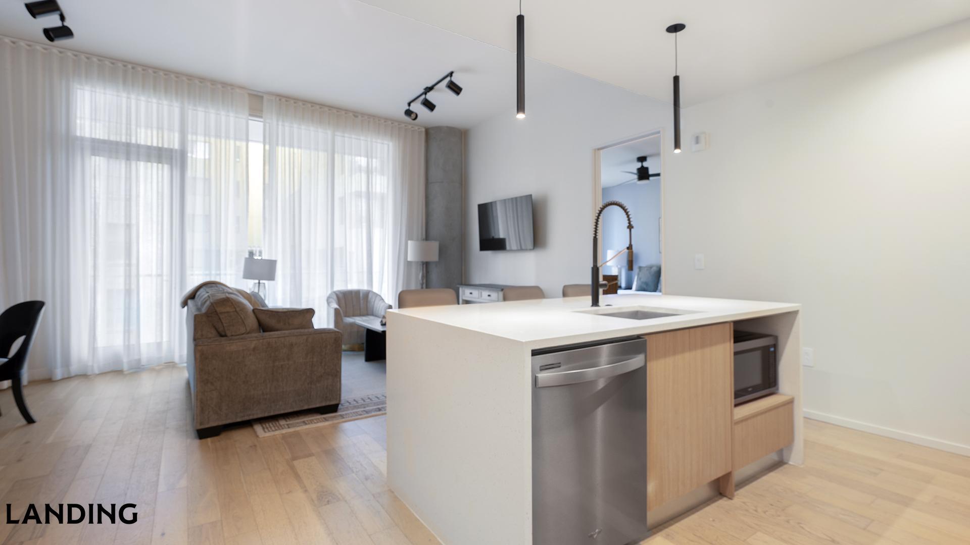 Building Photo - 143 E Commerce St