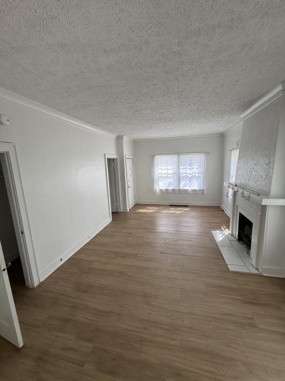 Building Photo - 1620 W Pine St