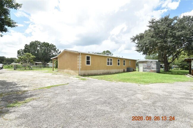Building Photo - 12106 Waterview Dr