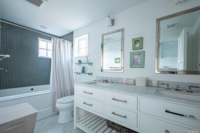 Building Photo - 11 Captree Island