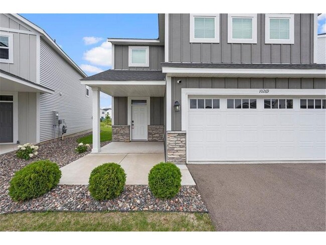 Building Photo - 10269 Goodview Cir