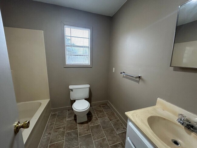 Building Photo - 430 S Washington Ave