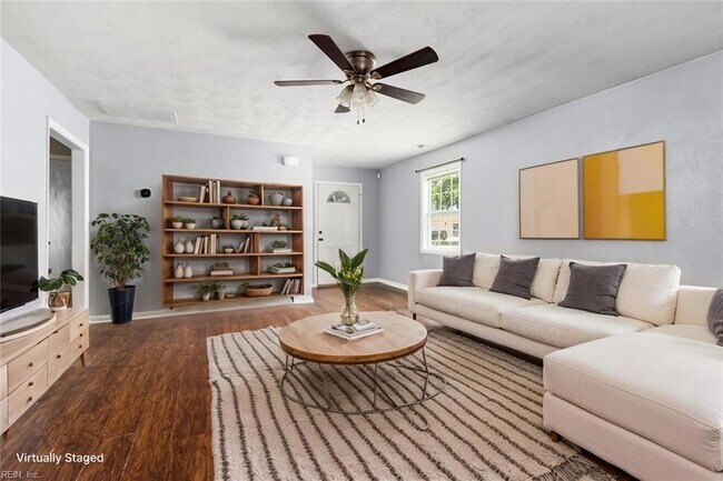Building Photo - 633 W 29th St