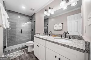 Building Photo - 2501 Fairway Oaks