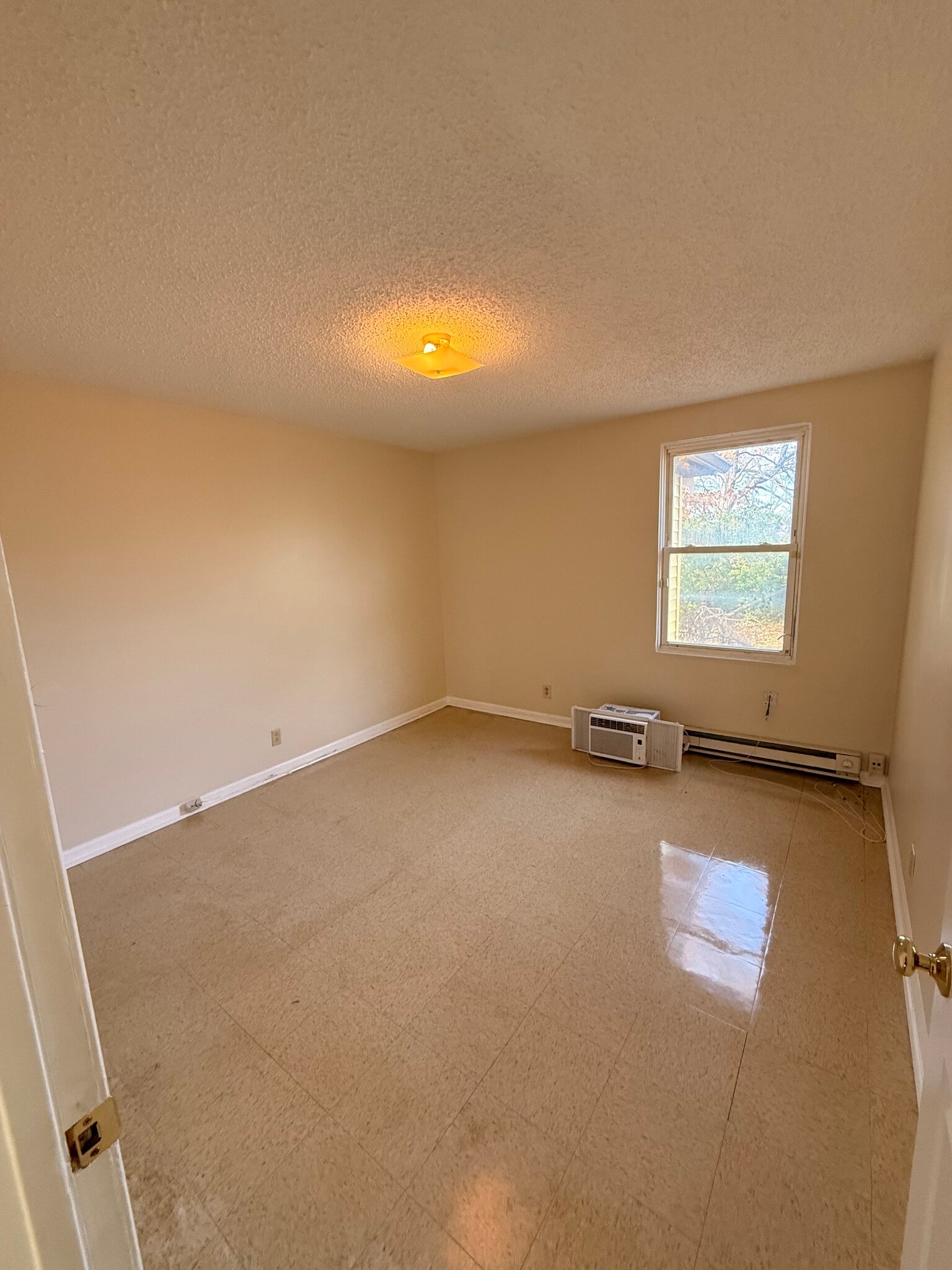 Building Photo - 4114 Hunting Dr