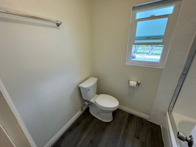 Building Photo - 3920 Redondo Beach Blvd
