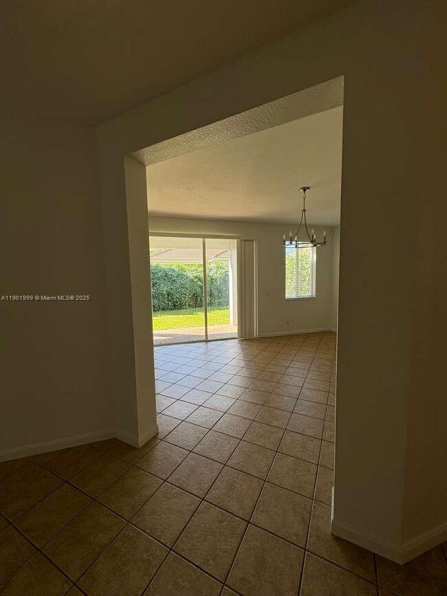 Building Photo - 1064 Golden Cane Dr