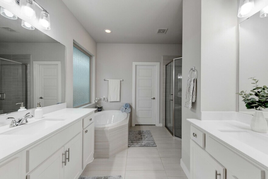 Building Photo - 8100 Donnelley Dr