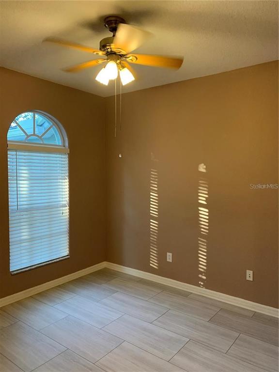 Building Photo - 10724 Banfield Dr