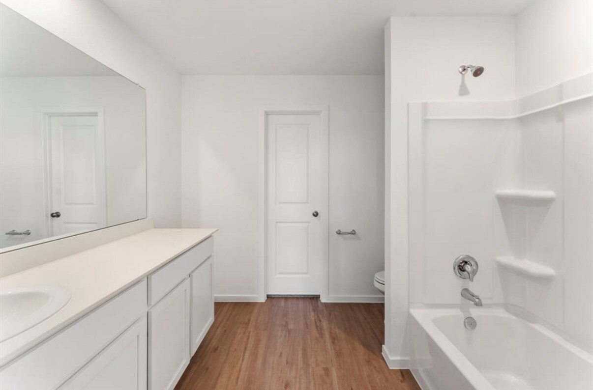 Master Bathroom - 18602 Gravago Ln