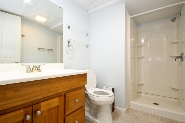 Building Photo - 4418 Clover Ln