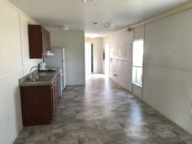 Building Photo - 2992 Southwind