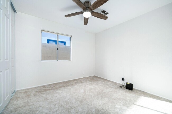 Building Photo - 53680 Avenida Montezuma