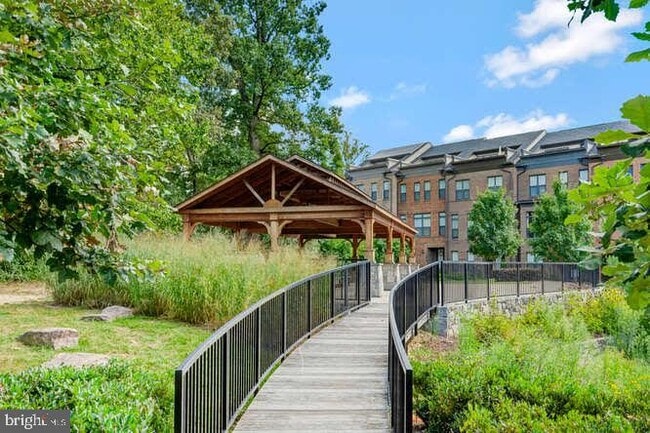 Building Photo - 12258 Sessile Commons