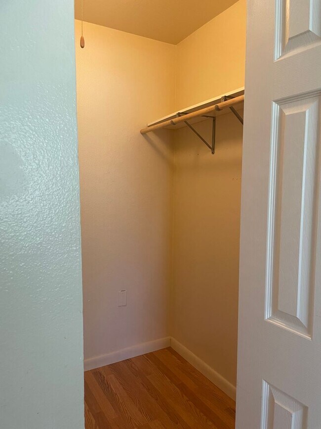 Building Photo - 1705 Heatheridge Rd