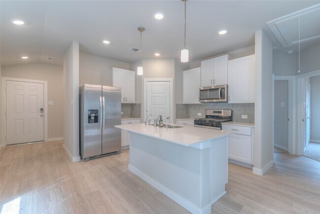 Building Photo - 1721 Succotash Oak Ct