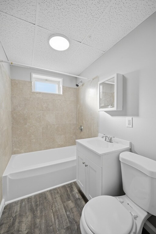 Building Photo - 62 Warner St