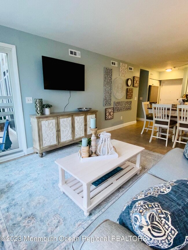 Building Photo - 438 NJ-35