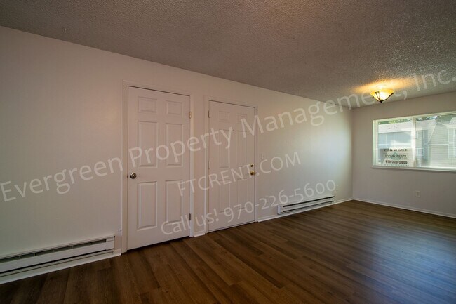 Building Photo - 3950 Manhattan Ave