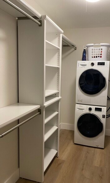 Closet - 7953 SW 104th St