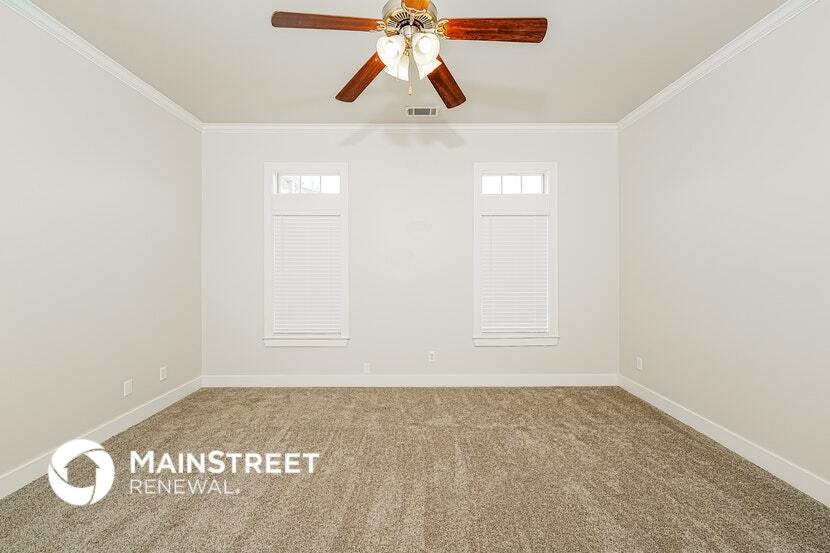 Building Photo - 4601 Nicholas Dr