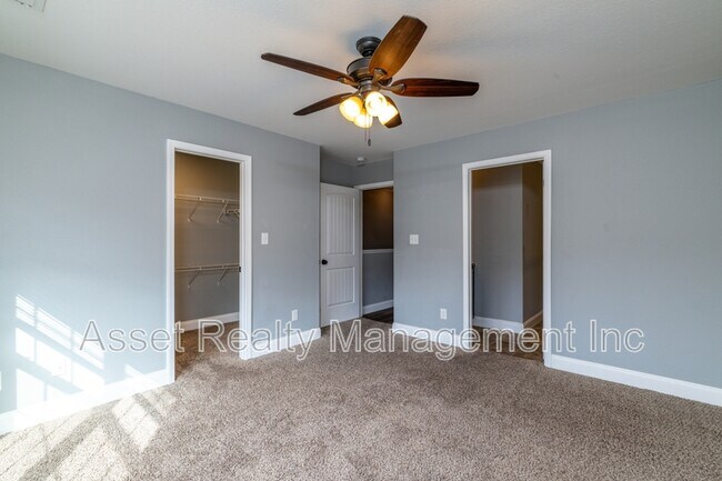 Building Photo - 924 Warrior Hill Dr