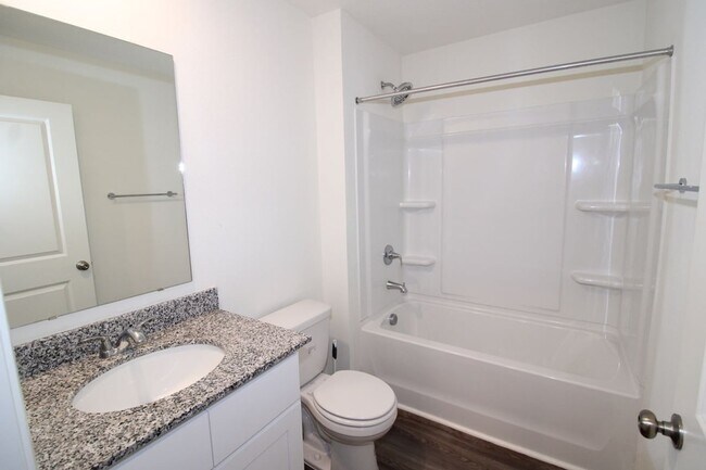 Building Photo - 4BR/2BA in Woodbine, GA