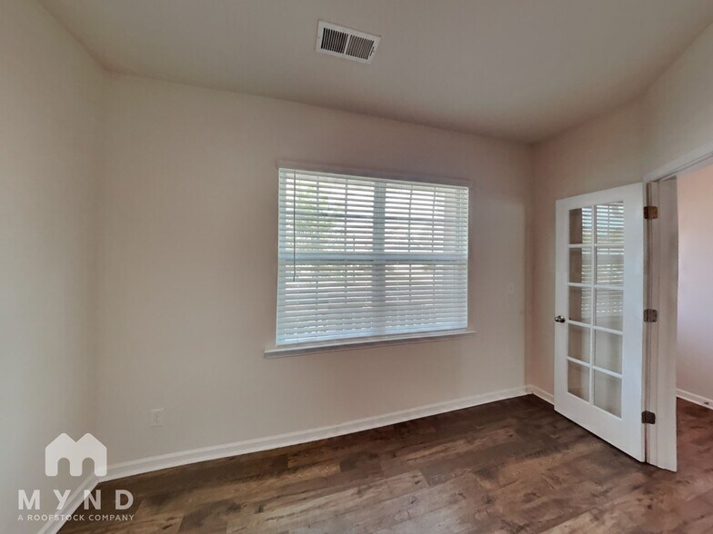 Building Photo - 127 Neill Estate Ln