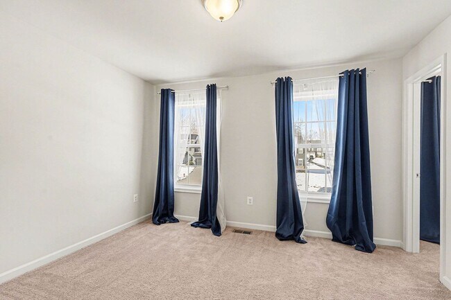 Building Photo - Luxurious Living Lewis Style: A Spacious 5-Bedroom Home with Modern Elegance