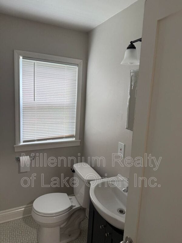 Building Photo - 271 Dick Ave