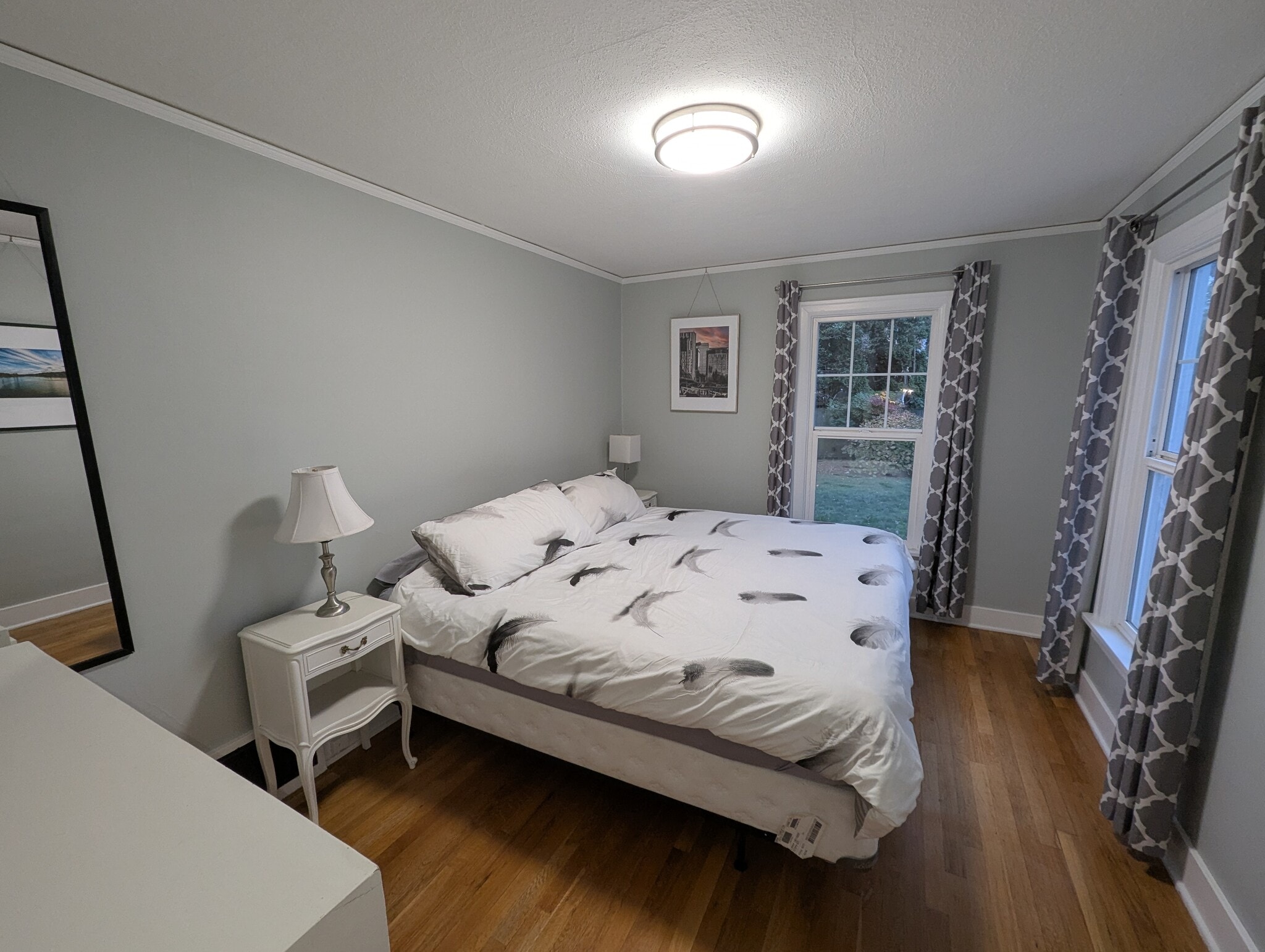 Building Photo - 1544 Southeast Tolman Street