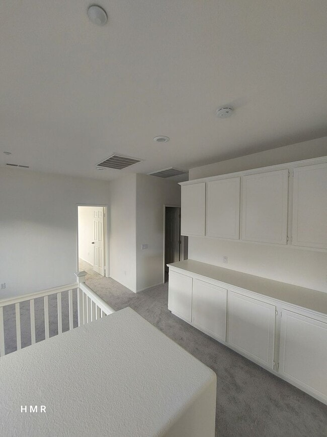 Building Photo - Stunning Two-Story Home with 4 Bedrooms an...