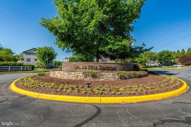 Building Photo - 8932 Dahlgren Ridge Rd