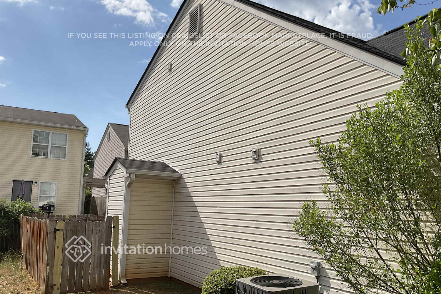 Building Photo - 433 Kara Ln