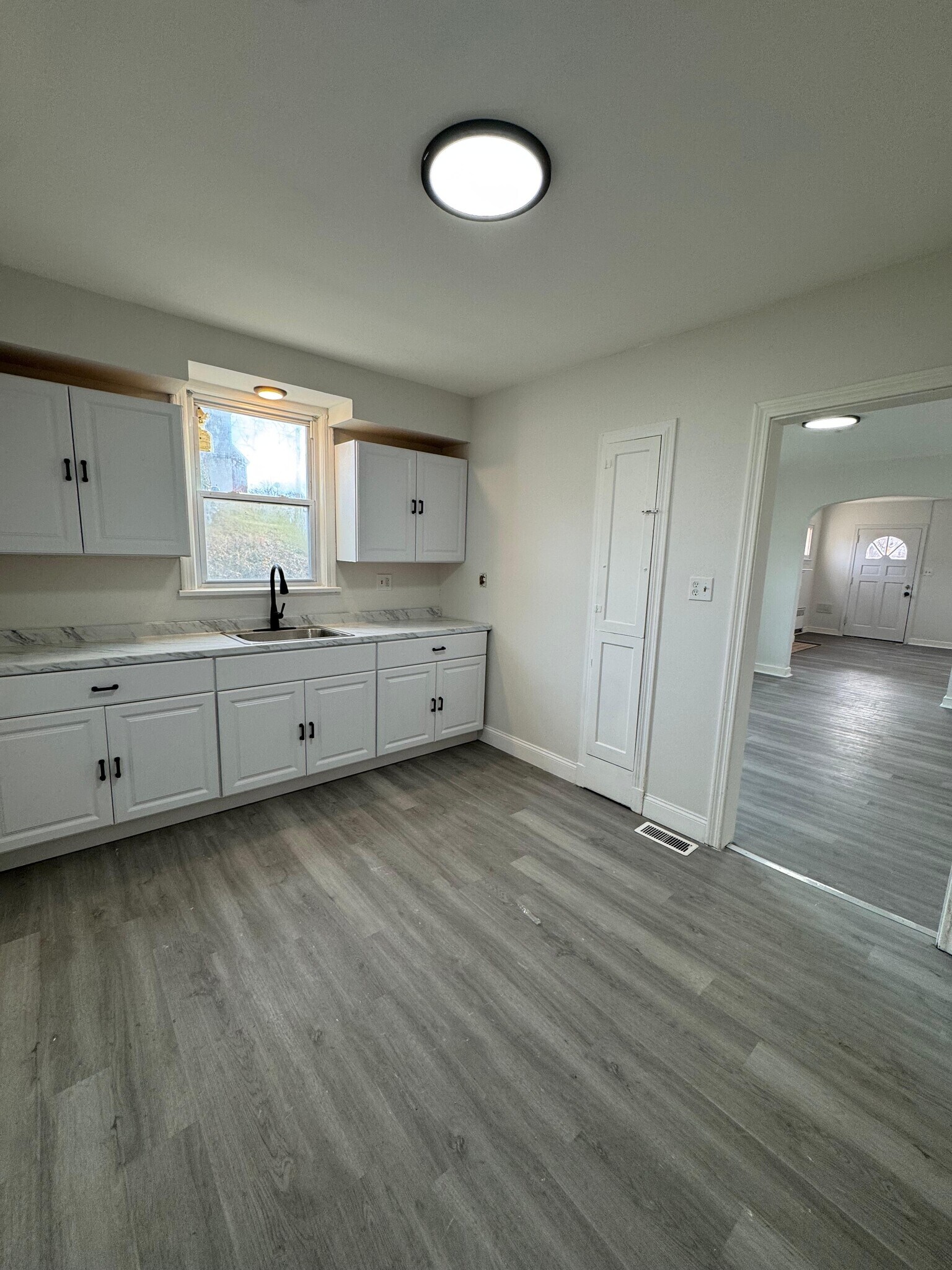 Building Photo - 3419 Grover St