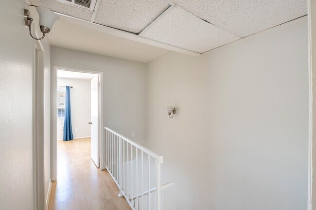 Building Photo - 4558 Willis Ave