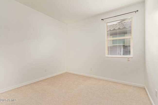 Building Photo - 14202 W Willow Ave