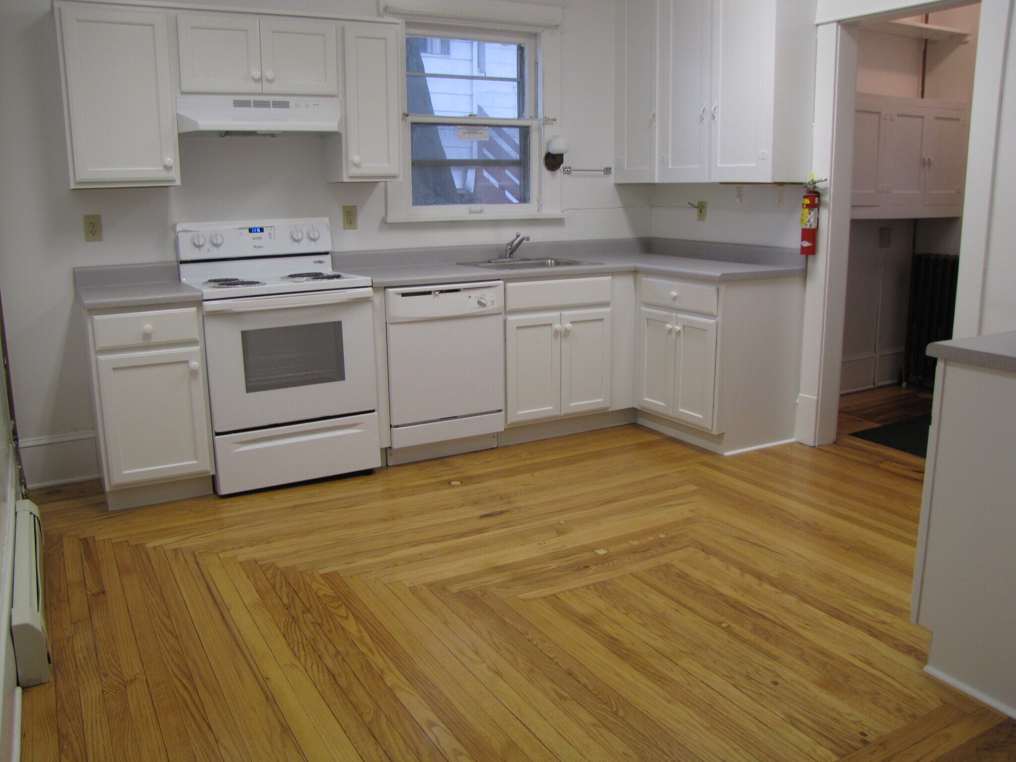1st kit - 409 S Atherton St