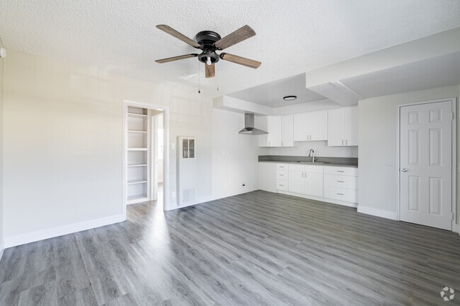 1BR, 1BA - 600SF - Palm Terrace Apartments