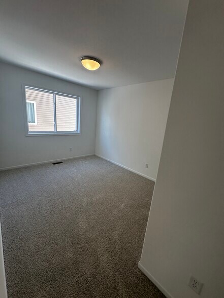 Building Photo - 6310 83rd Ave S