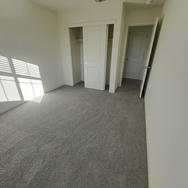 Building Photo - 2209 George Dr