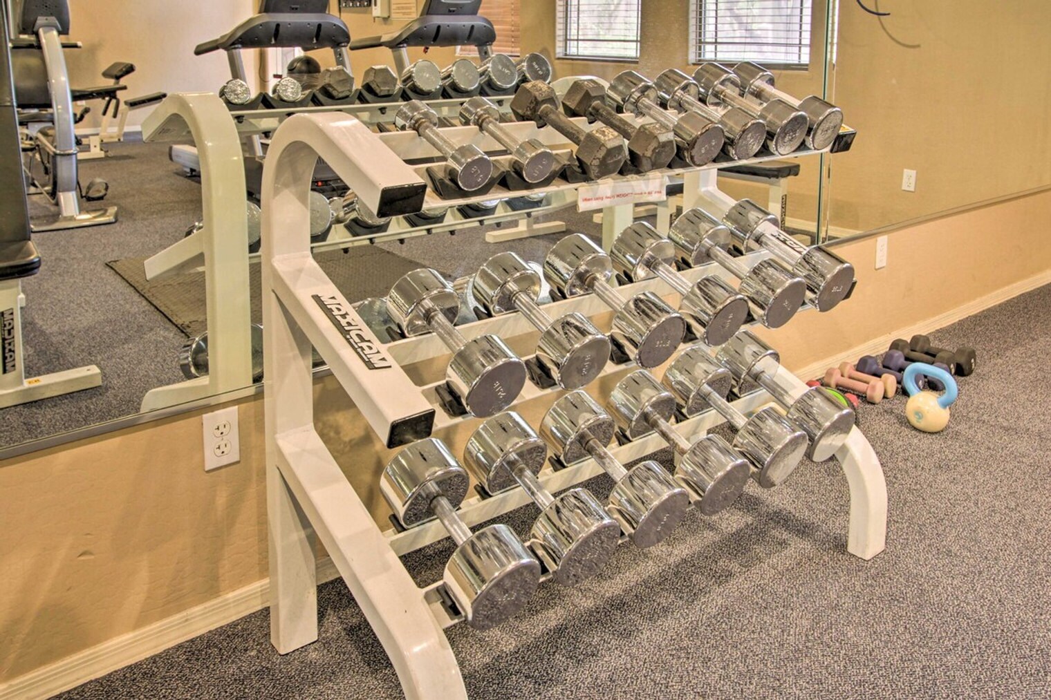 Building Photo - 11500 E Cochise Dr