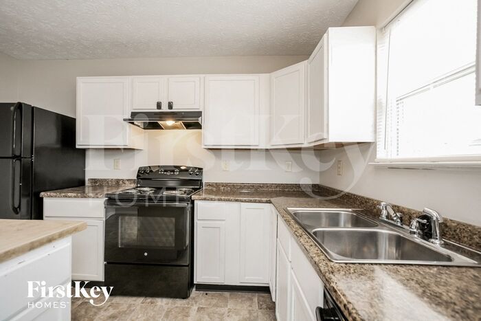 Building Photo - 2473 Foxtail Dr