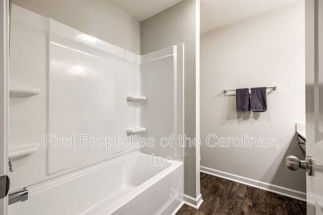 Building Photo - 7545 Hartsfield Dr